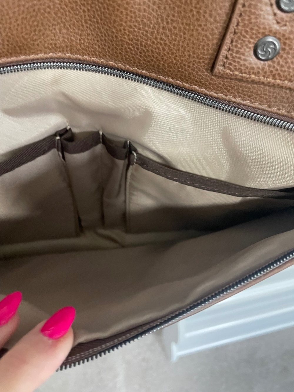 Unisex - Leather Computer/work Bag - Picture 7 of 7